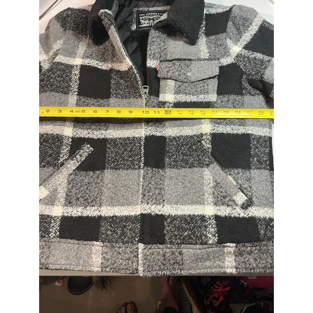 NWT Levis Men's‎ Plaid Heavy Quilt Lined Jacket Size Small Shacket Msrp $250 - Picture 7 of 10